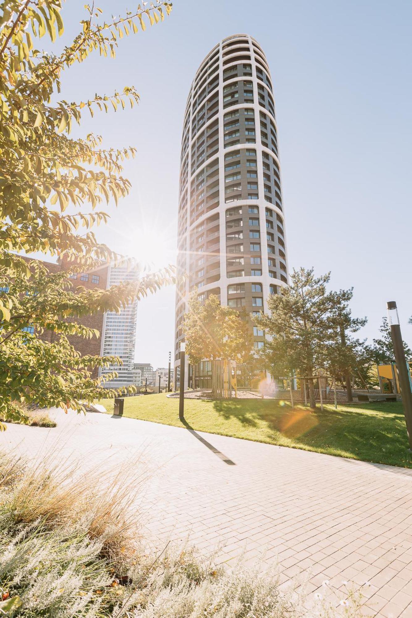 Skau Blue Residence In Sky Park 21 Floor 2 Tower Panoramic View Free Parking Bratislava Ngoại thất bức ảnh